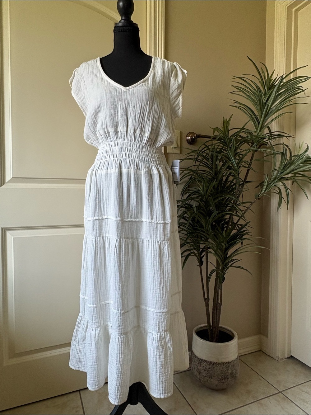 NWT Maisie Gauze Cotton White Smocked Waist Maxi Dress - Women Size S
